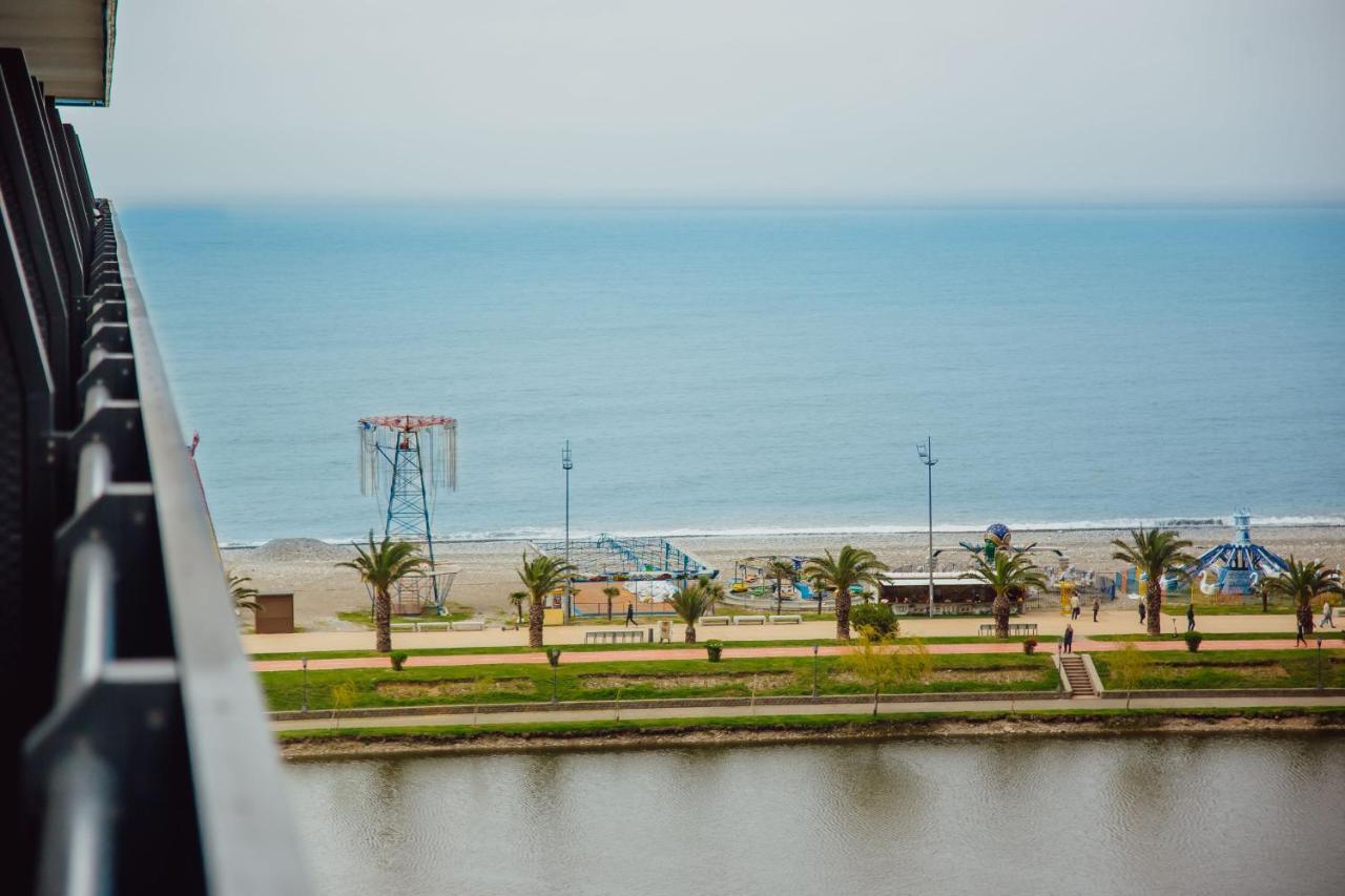 Premium Aparthotel With Sea View Batum Dış mekan fotoğraf